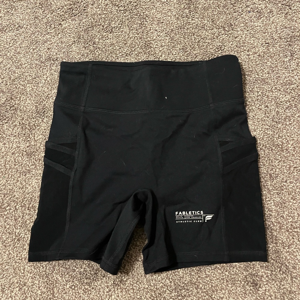 NEW Fabletics Black Women's Mid rise Shorts